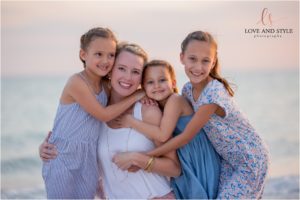 Siesta Key Family Photographer, picture of mom and 3 daughters