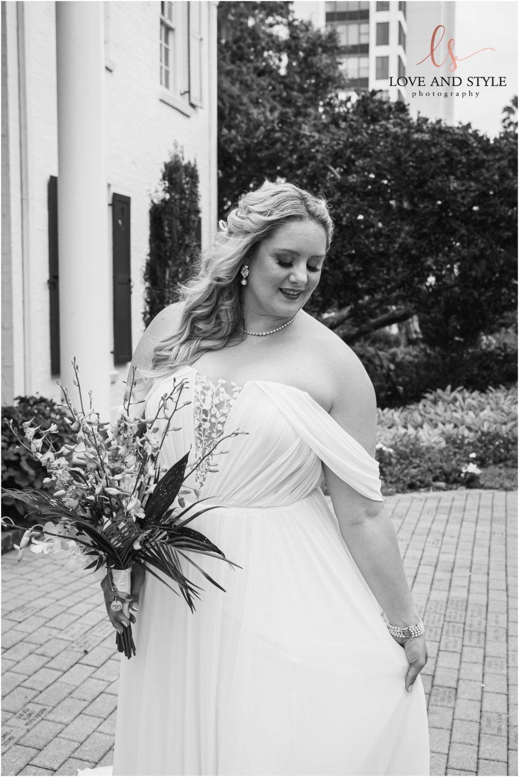 Bridal Portrait in black and white at Selby Botanical Gardens in Sarasota
